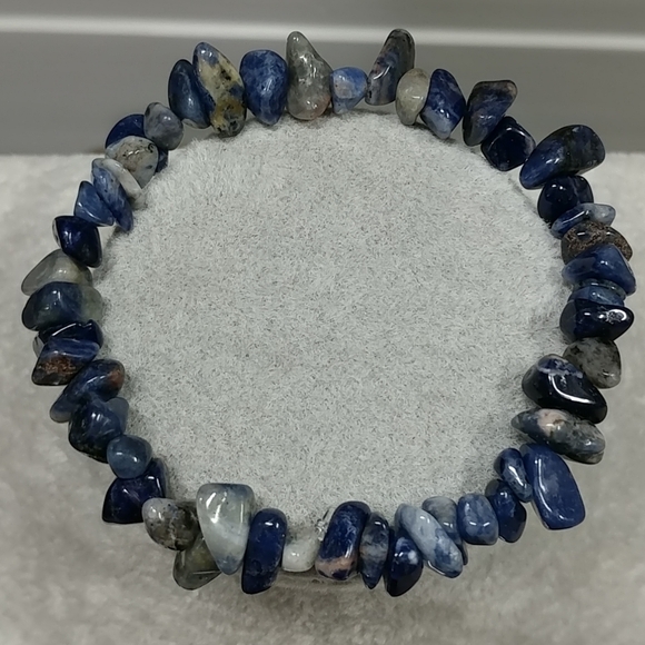 Sodalite Chip Beaded Stretch Bracelet Natural Sodalite Gemstone Chips Blue - Picture 1 of 12